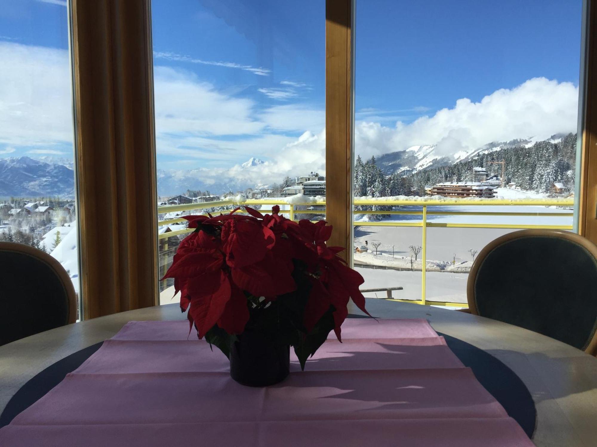 Grand Hotel Du Parc Crans-Montana Exterior photo